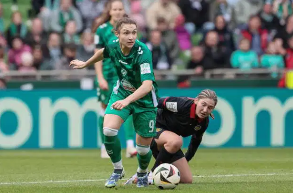 footballgirl,santiago merlot, bundesliga, frauen budesliga, german womens football, uswnt, womensswedishleague,