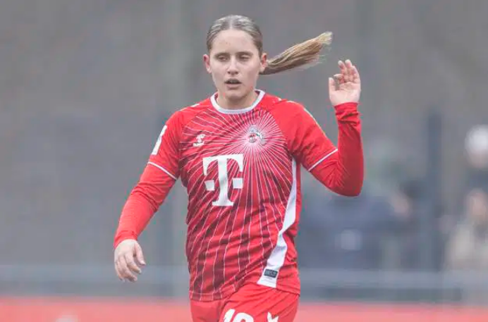 footballgirl,santiago merlot, bundesliga, frauen budesliga,USL super league, german womens football, uswnt, womensswedishleague,