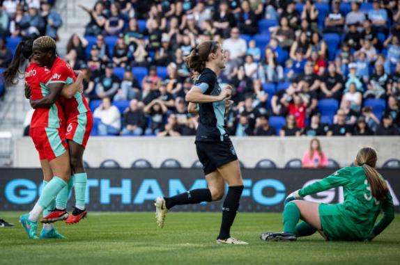 womensfootball,
                      Barbra Banda (Zambia), African                    players,Temwa                      Chawinga,NWSL